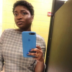 Meet your Posher, Ebony